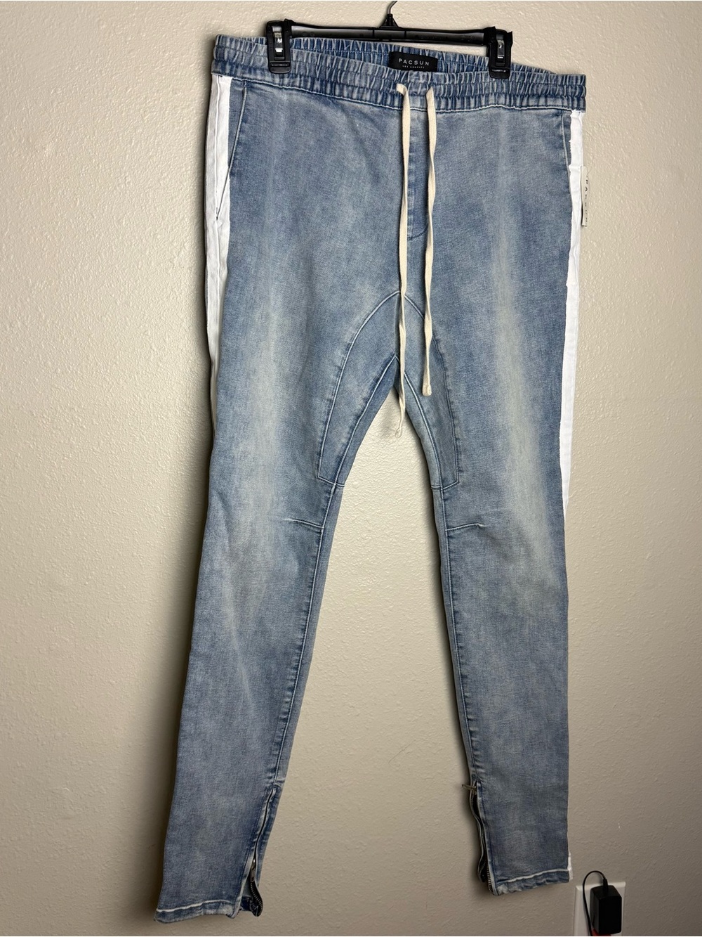 PacSun Light Wash Skinny Denim Joggers with White Side Stripes